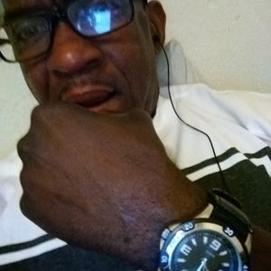 Meet your Posher, Charles